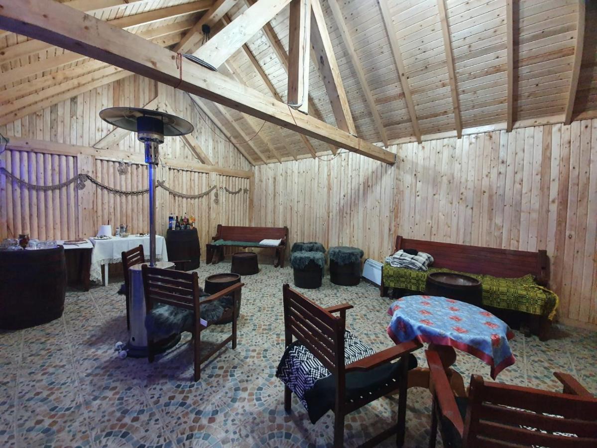 Casa Jeni Villa Humulesti Exteriör bild