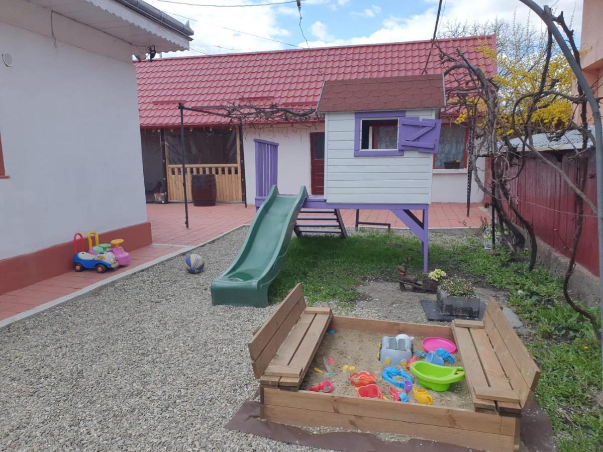 Casa Jeni Villa Humulesti Exteriör bild