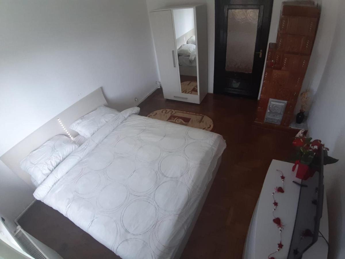 Casa Jeni Villa Humulesti Exteriör bild